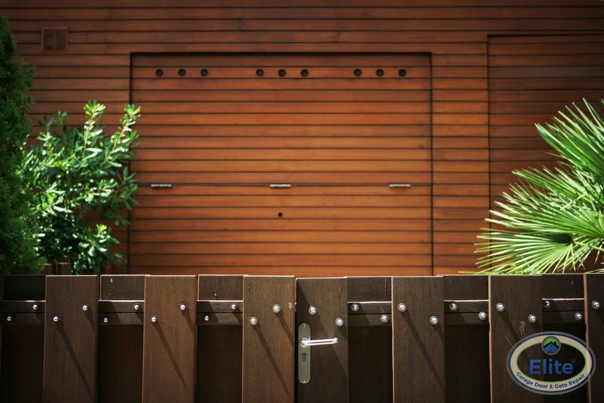 Choosing the Perfect Garage Door Color - Customizing Your Garage Door: Windows, Hardware, and Color