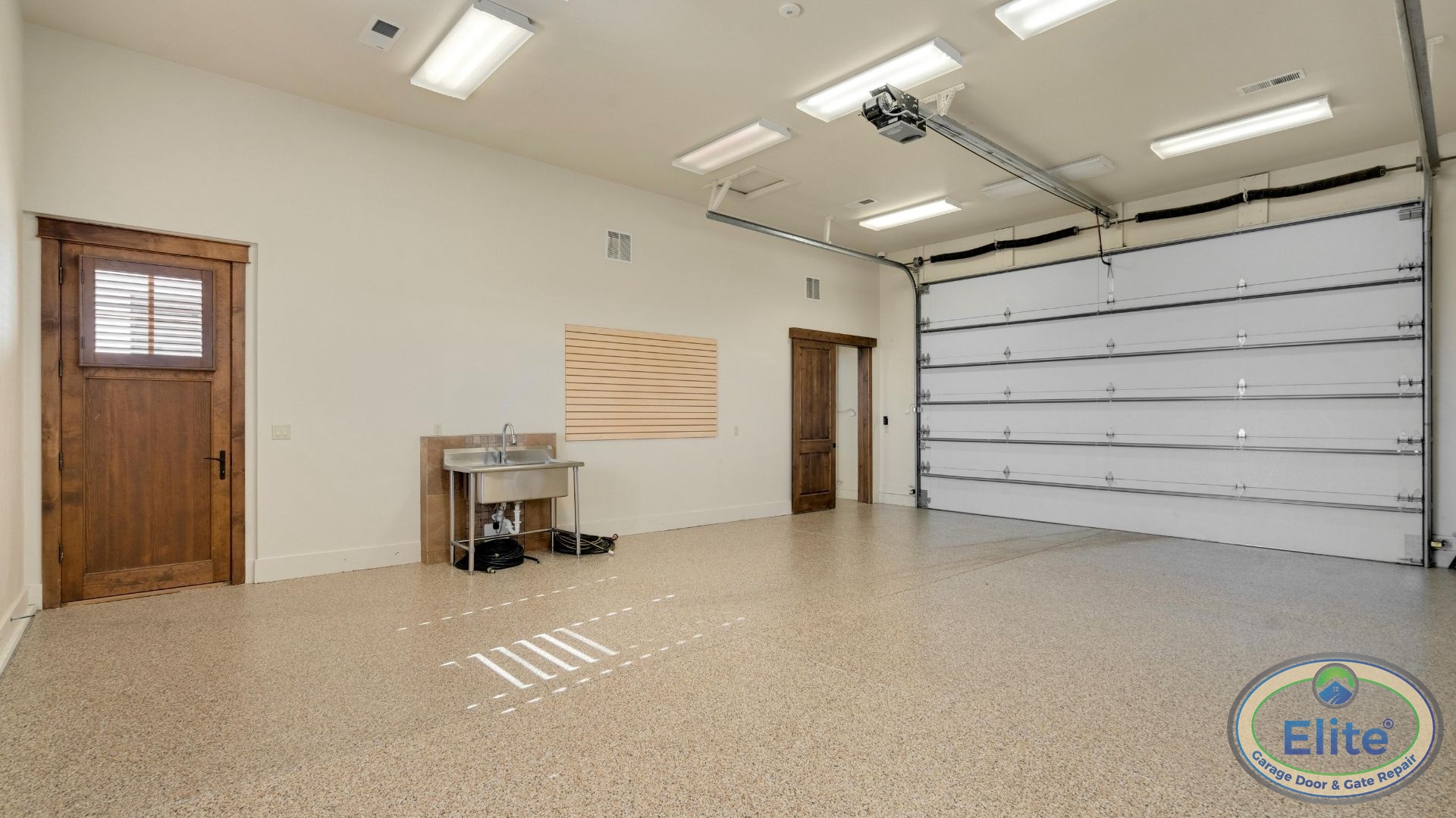 Cost Considerations for Tacoma Businesses - Roll-Up Doors vs. Sectional Doors for Business Units