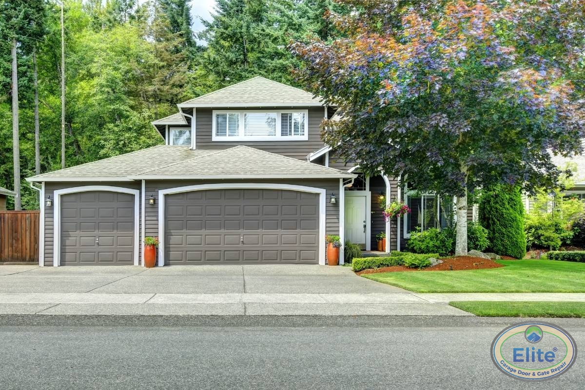 What Colors Should You Avoid for Your Garage Door? - The Best Paint Colors for Garage Doors