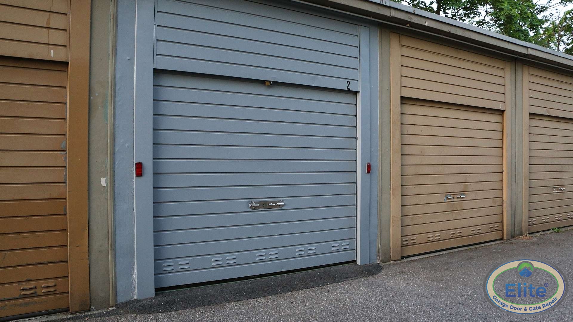 What's the Best Way to Maximize Vertical Storage Space? - Keeping Your Garage Organized: A Step-by-Step Guide